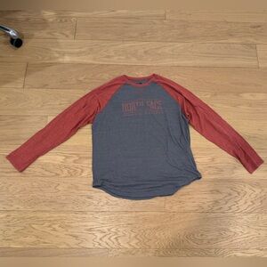 North Face Men’s Long Sleeve shirt